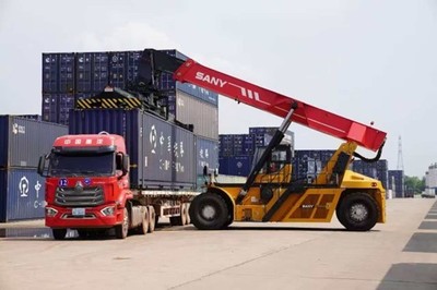 中老鐵路老撾段貨運量穩(wěn)步增長，上半年發(fā)送貨物300萬噸